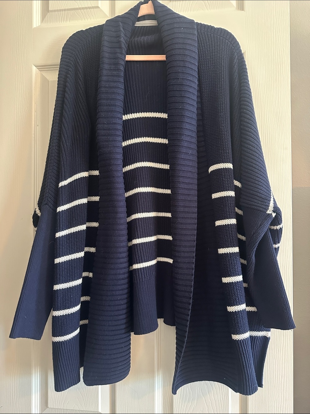 Gorgeous Athleta Navy and White Striped Open-Front Cardigan. XL. EUC.